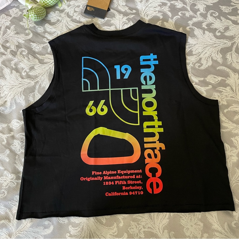 The North Face Multi Graphic Sleeveless Crop Muscle Shirt Large